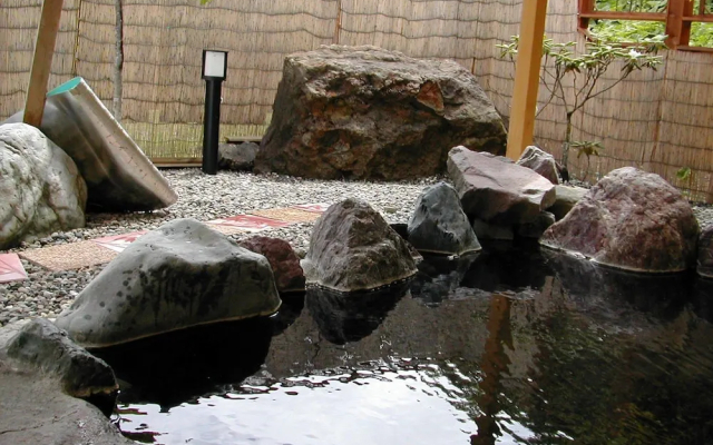 Cottage Primal Stage