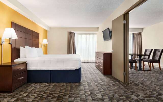 Ramada Plaza by Wyndham Niagara Falls