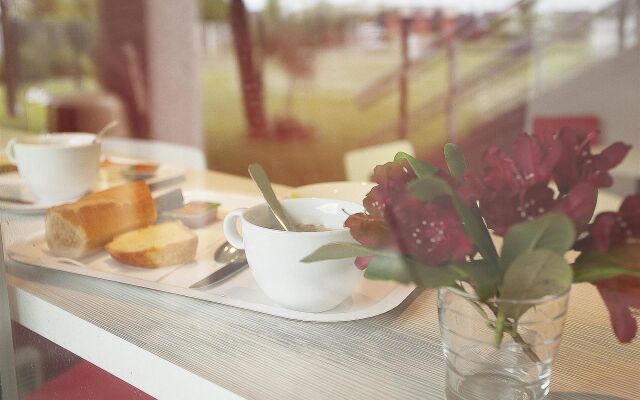 Premiere Classe Orange