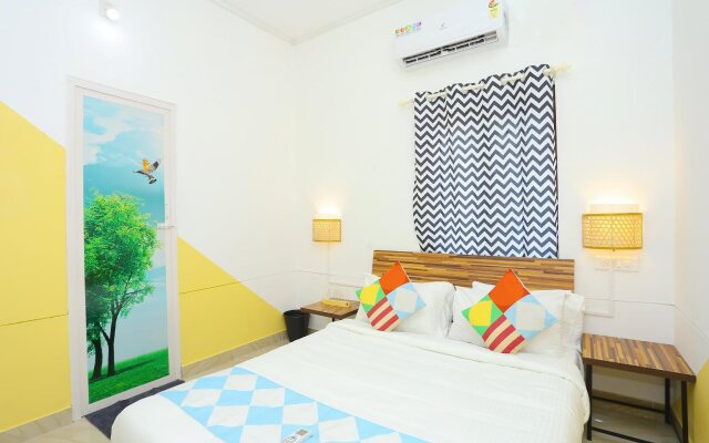 Oyo 25117 Grand Villa