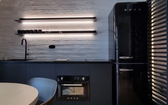 A NYC loft design Studio APT in Kolonaki