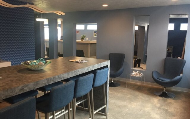 Econo Lodge Downtown Omaha