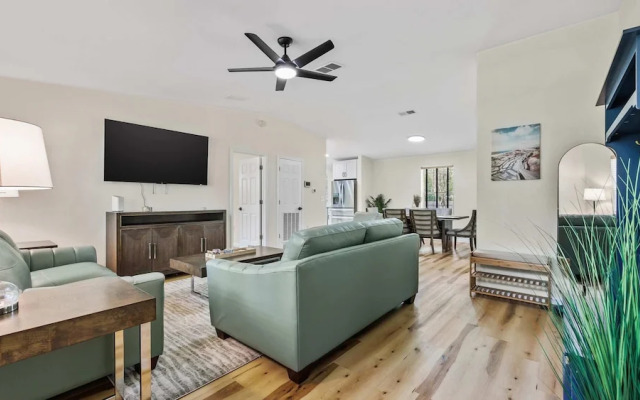 The Oak Hideaway Pet Friendly 3bd!