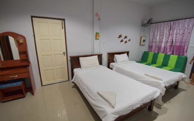 Pinthong Resort - Adults Only