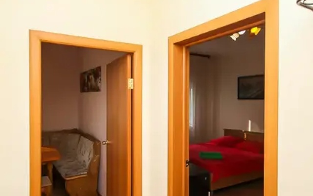 Surgutskie kvartiry na ulice Tumenskij trakt 4