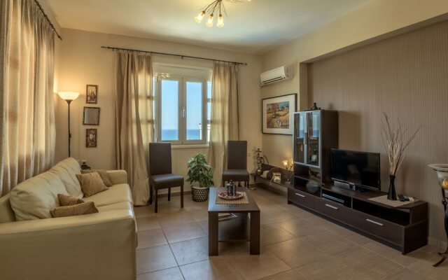 Only 800M From The Sea & Shops, Apollon Side