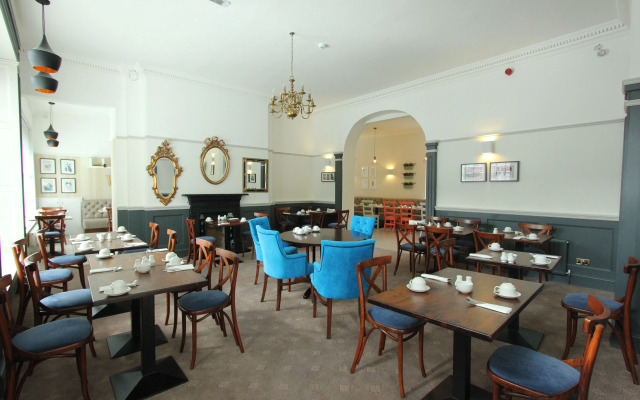 Castle Hotel