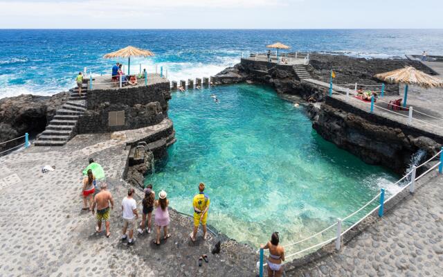 Home2book Sea Side Charco Azul Pool Apartment Wifi