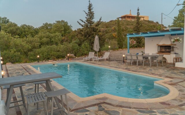 Villa Bella With Swimming Pool, Rethymno, Crete