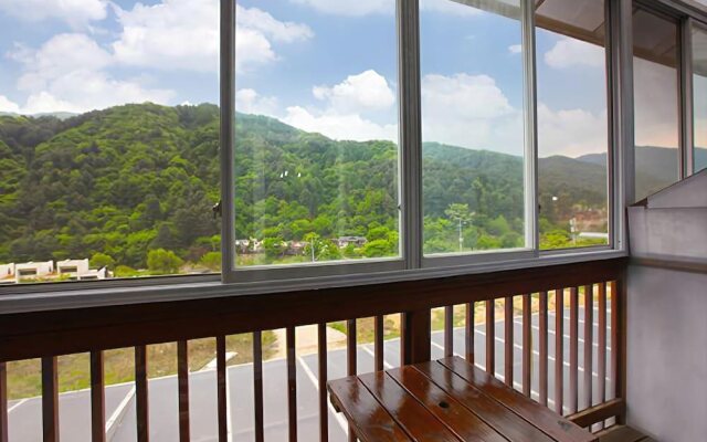 Gapyeong Boratvithyanggi Pension
