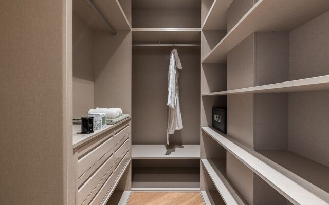 Home Club Alcala Apartments