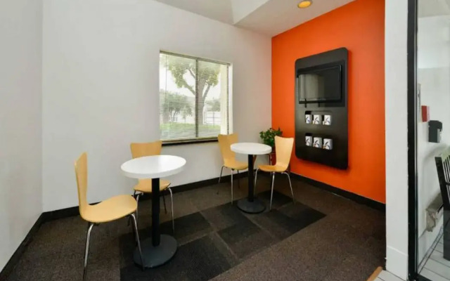 Motel 6 Plano, TX - West - Frisco