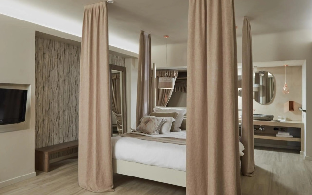 Palladium Hotel