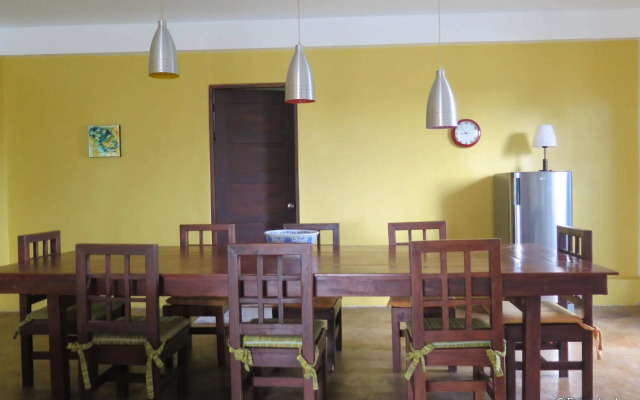Panglao Palms Apartelle
