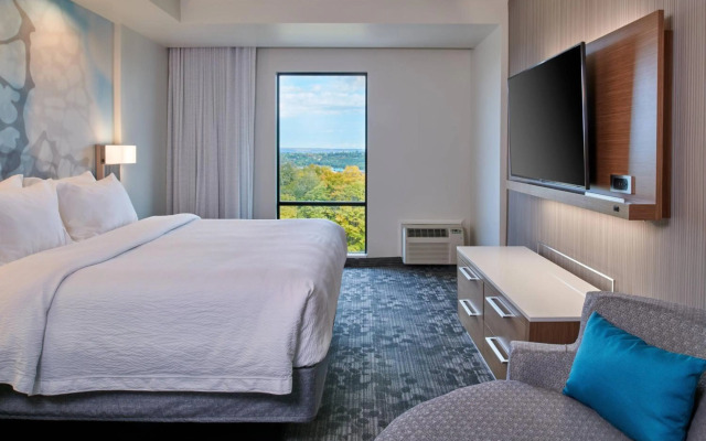 Courtyard Petoskey at Victories Square