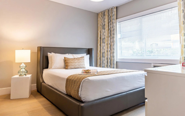 Beachside Apartment Hotel