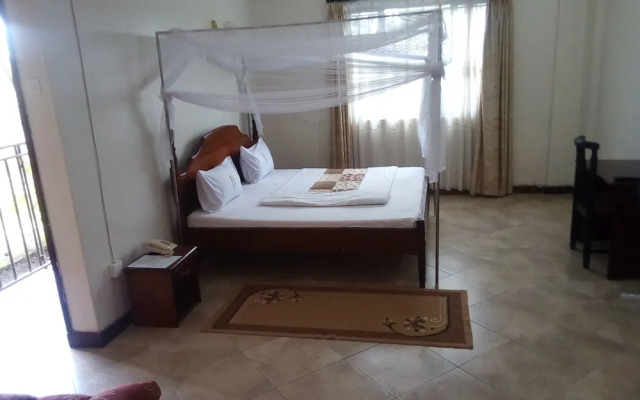 Golden Peace Hotel
