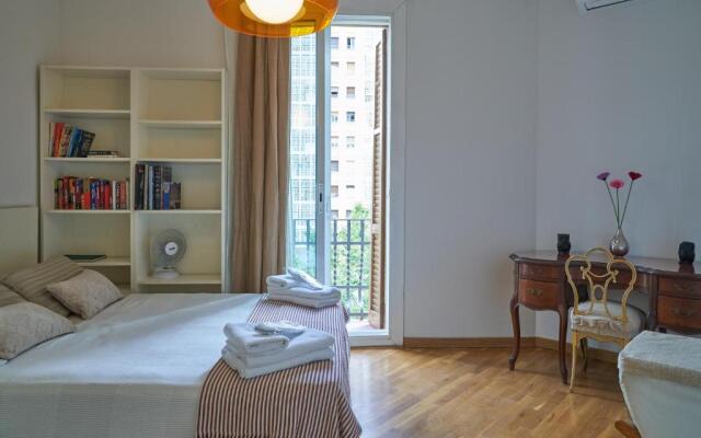 Spacious & Comfortable flat in centric Eixample