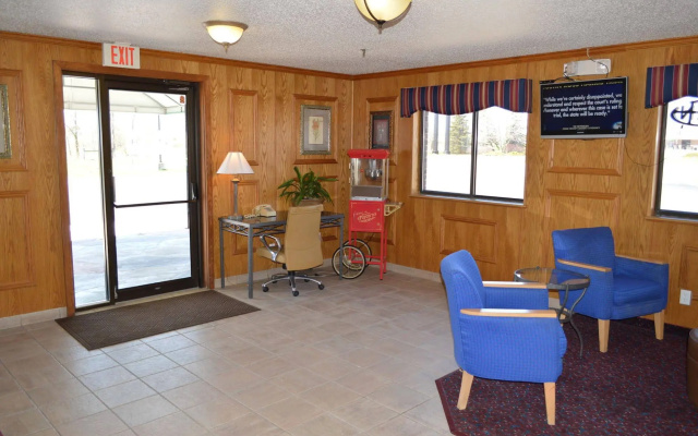 Crystal Inn and Suites