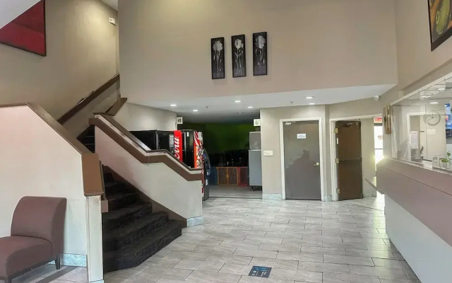 Classic Inn By Townhouse American Way Memphis I 240