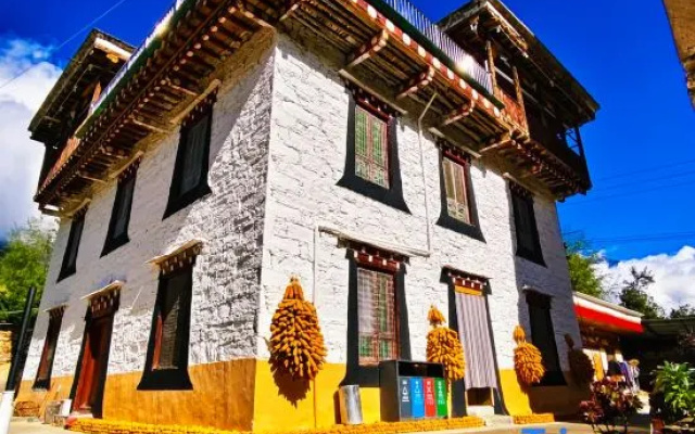 Diaolou boutique homestay – Exterior – Danba