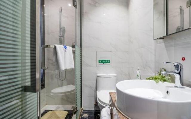 Liangshan Hotel
