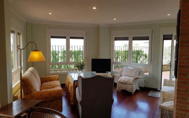 Views & luxury in Old Town