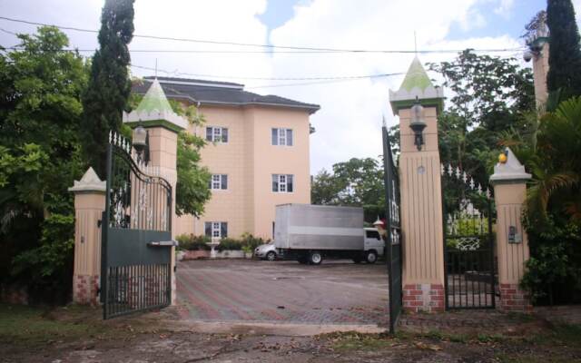 Royal Tower Suites
