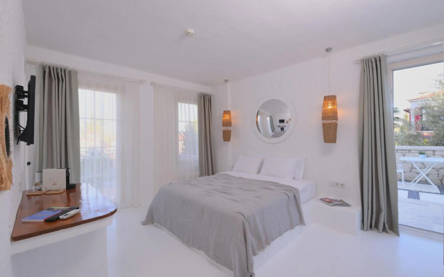 Peremere Alacati Hotel
