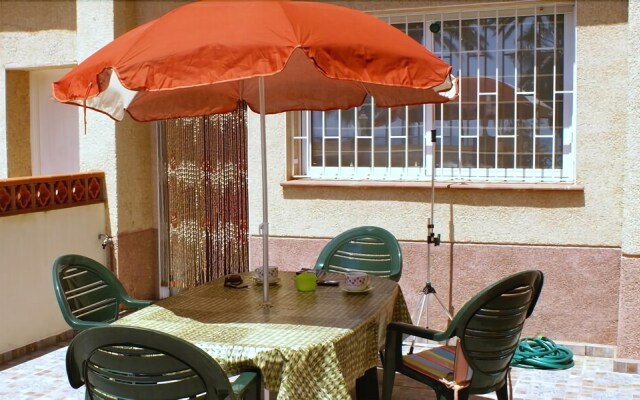 Vilanova Prat Apartment