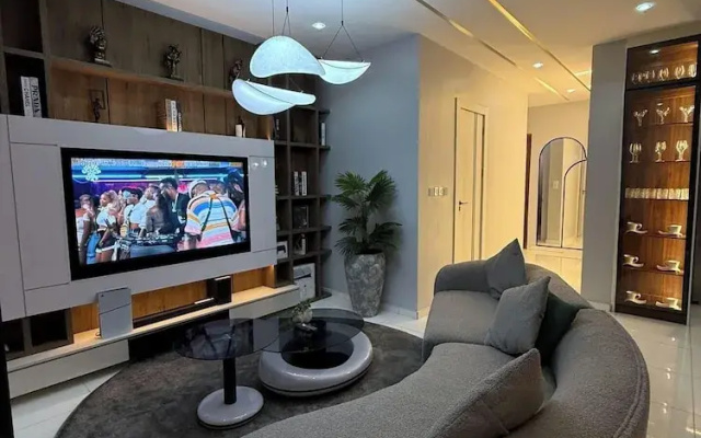 Glitaz Apartment