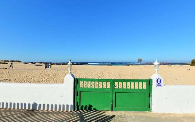 Ocean Balcony Apartment