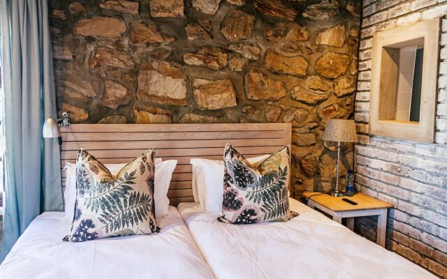 Buccara Noetzie - Lindsay Castle