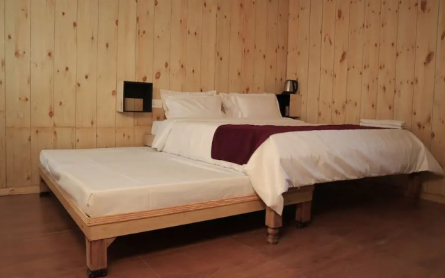 Beyond Stay Ananhyam Resort Sattal