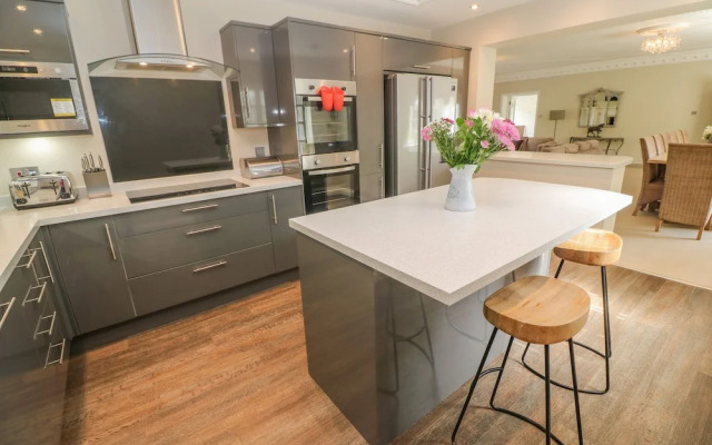 Bodmin Country House