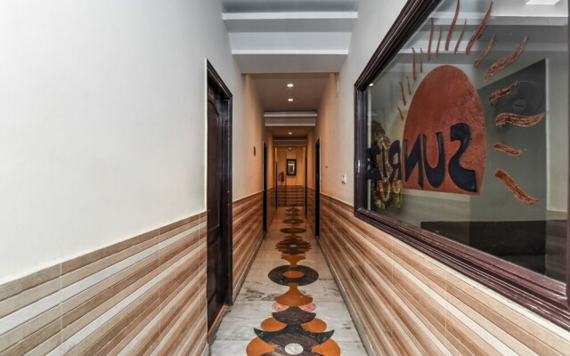 Hotel Sunrize By OYO Rooms