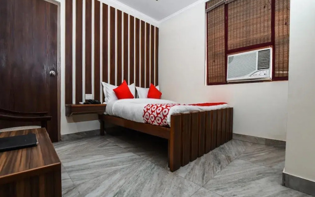 Oyo Flagship 14620 Kabila Karol Bagh