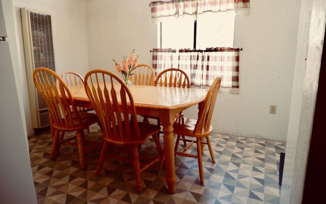 Oak Knoll Lodge