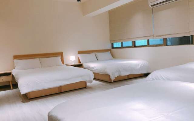 Taipei Apt.4 MRT Ximen Station Suite