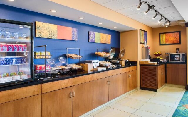 Fairfield Inn Evansville East