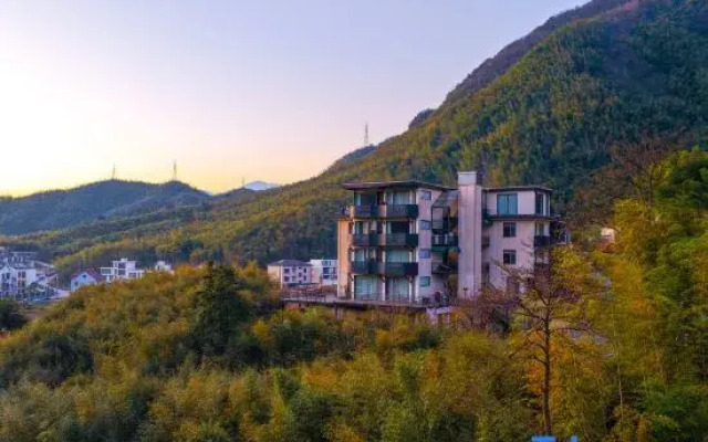 Four Seasons’ Wind HomeStay