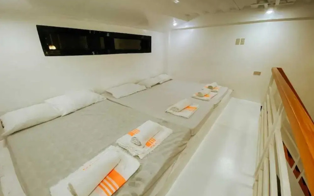 Govantes Guesthouse Loft Units