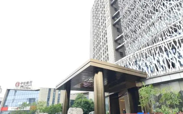 Kelton International Hotel