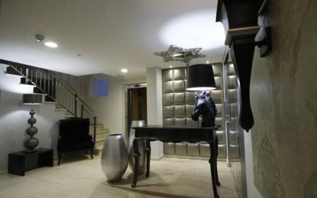 Apartamentos Alvear Suites