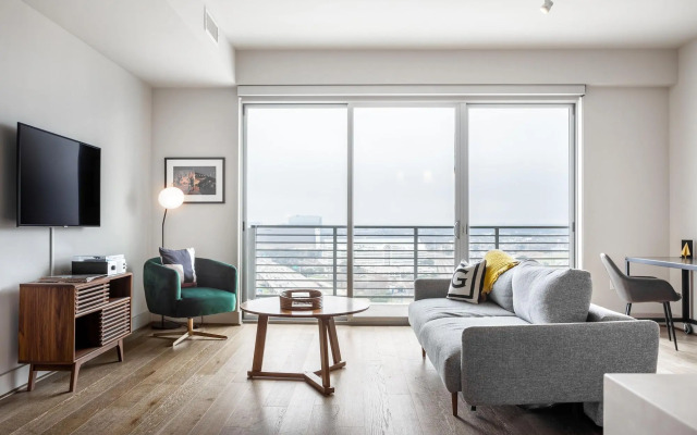 Mint House Dallas – Victory Park