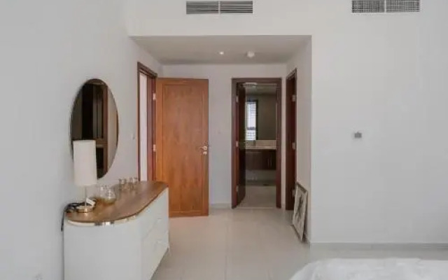 Splendid Apartments with Burj Khalifa and Fountain View