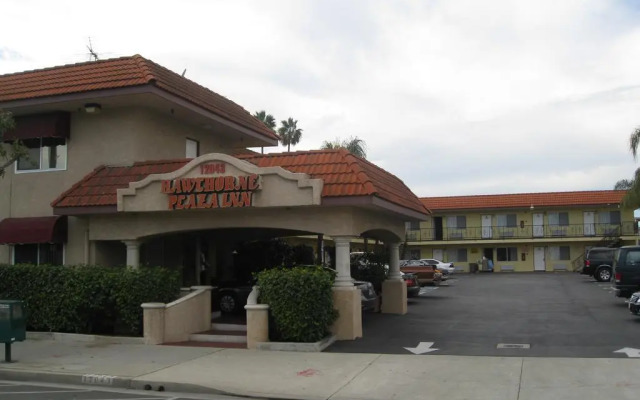 Hawthorne Plaza Inn
