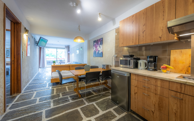 Apollonia Hotel Apartments