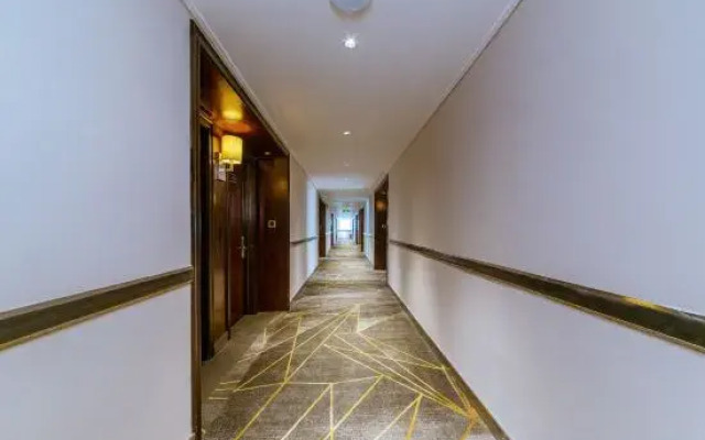 Outai Cinema Hotel (Yinfan Branch, Tangxia Square West Road)