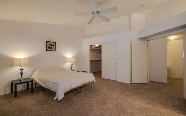 Beautiful Townhome with Pool